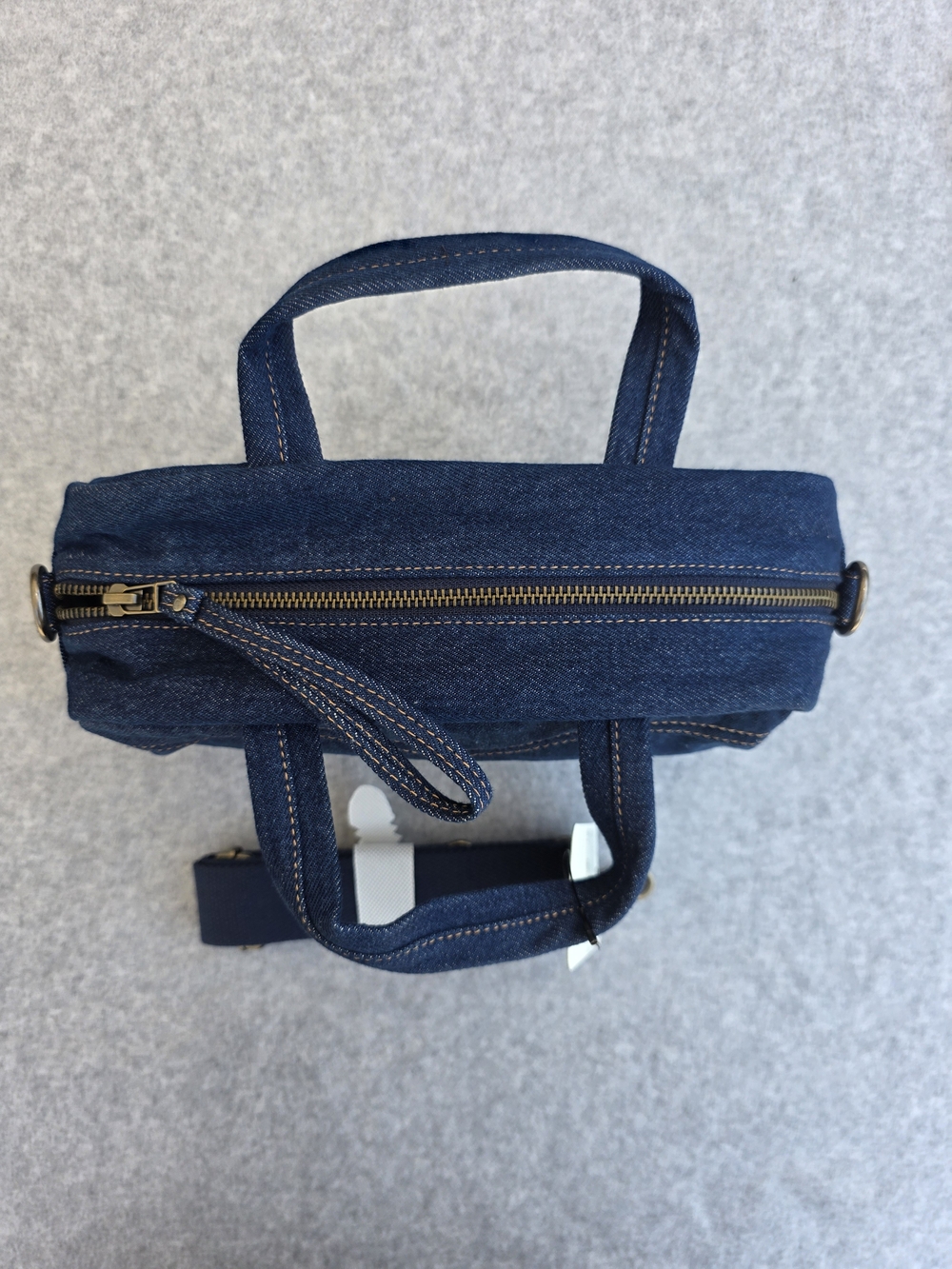 Levi's Women Presley Top Handle Bag in Dark Blue NWT - Picture 6 of 11